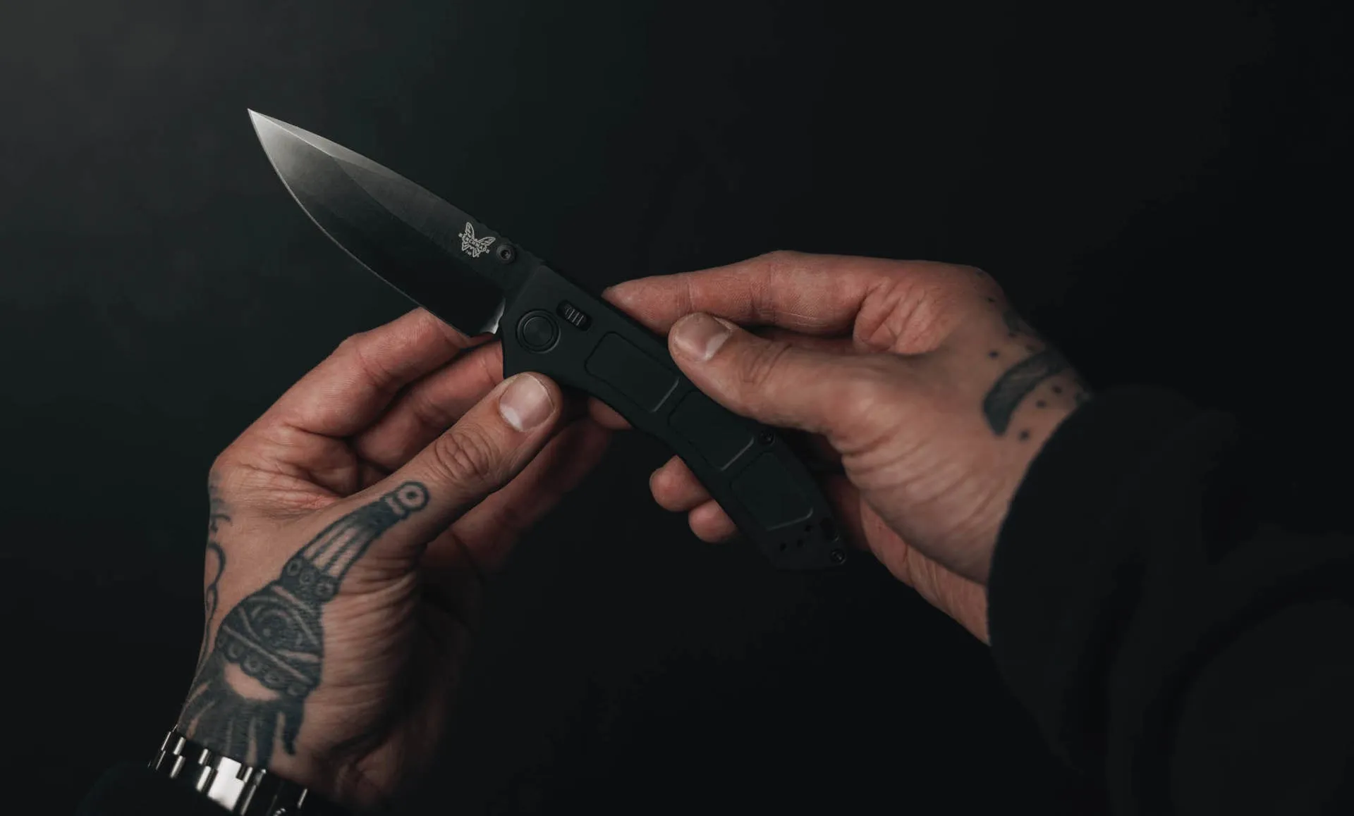 Benchmade 748BK-01 Narrows Black Titanium Drop-Point 3.43" Plain Edge Pocket Knife