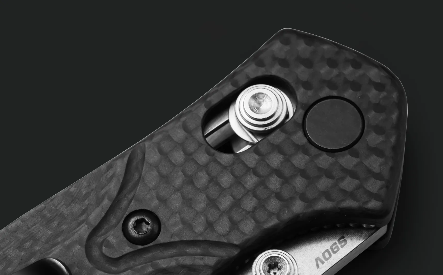 Benchmade 945-2 Mini Osborne Carbon Fiber 2.92" CPM-S90V Folding Pocket Knife