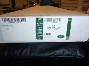 GENUINE ACCESORY WINDSHIELD SUNSHADE 2014-2016 RANGE ROVER SPORT VPLWS0231