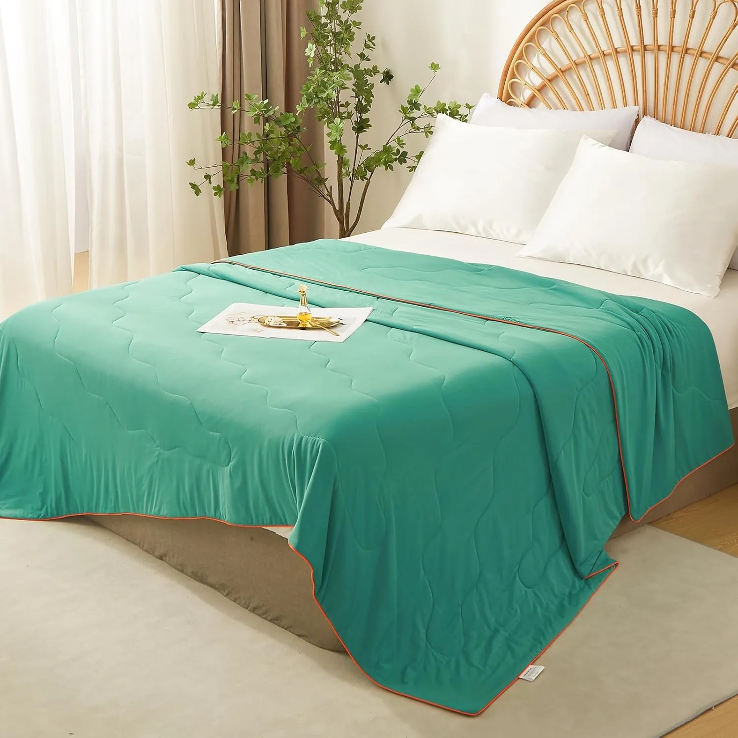 MorroMorn Cooling Comforter for Hot Sleepers & Night Sweats - IceyRest Cold Touch Technology, Lightweight Summer Blanket Breathable Silk Smooth (Watermelon Green, Twin/Twin XL 68"x90")