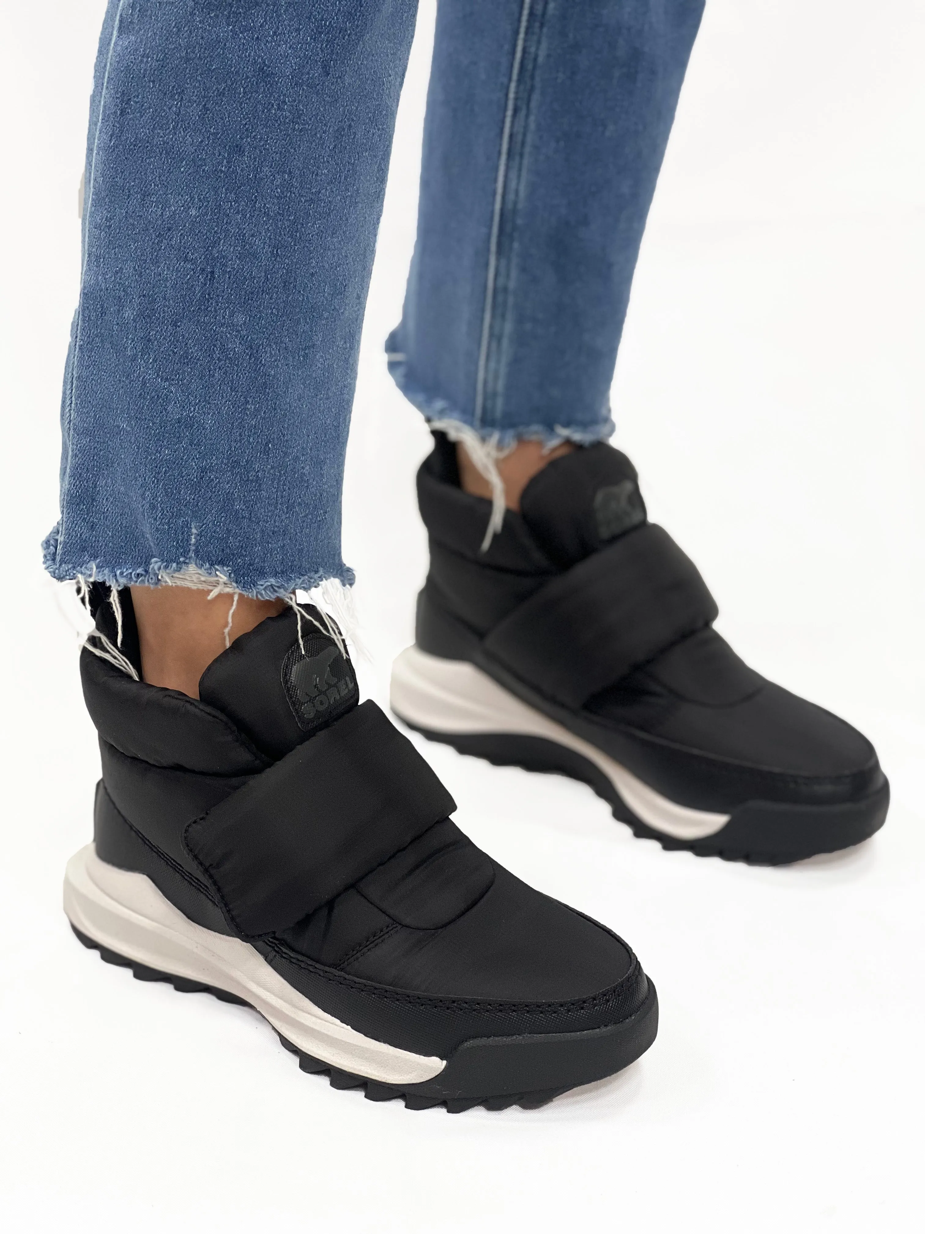 ONA RMX  PUFFY STRAP in Black   Salt