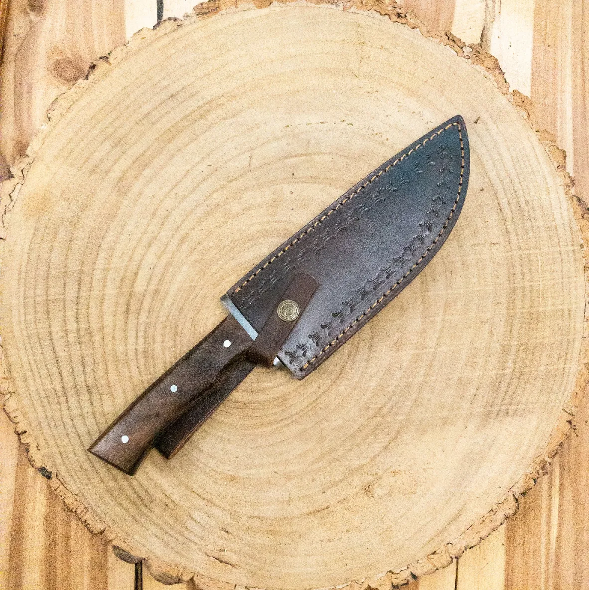 Timber Wolf Bowie Knife