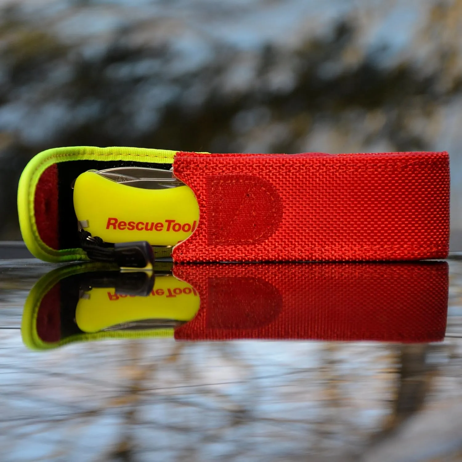 Victorinox Rescue Tool with Nylon Pouch Swiss Army Knife, 13 Functions, Swiss Made Pocket Knife with Seatbelt Cutter and Glass Saw - Fluorescent Yellow